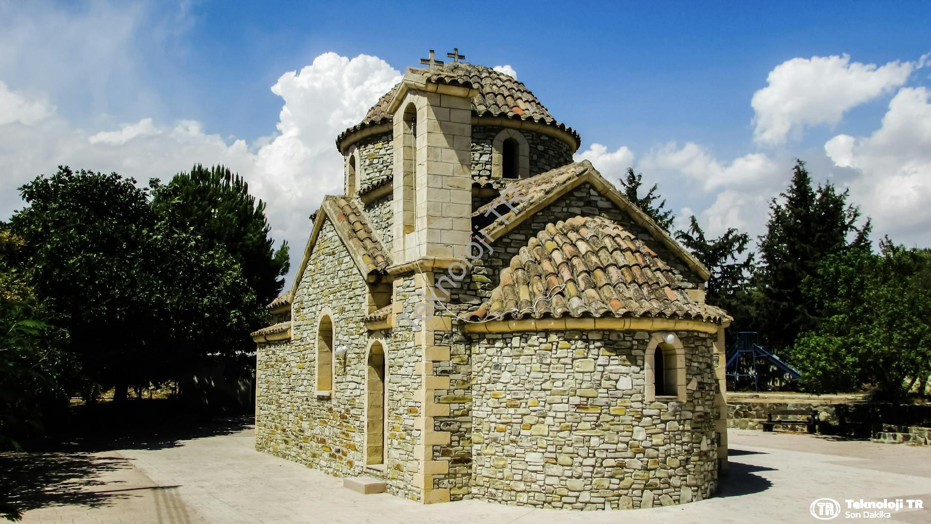 Kıbrıs'ta Konforlu Seyahat İçin Ekonomik Araç Kiralama Seçenekleri