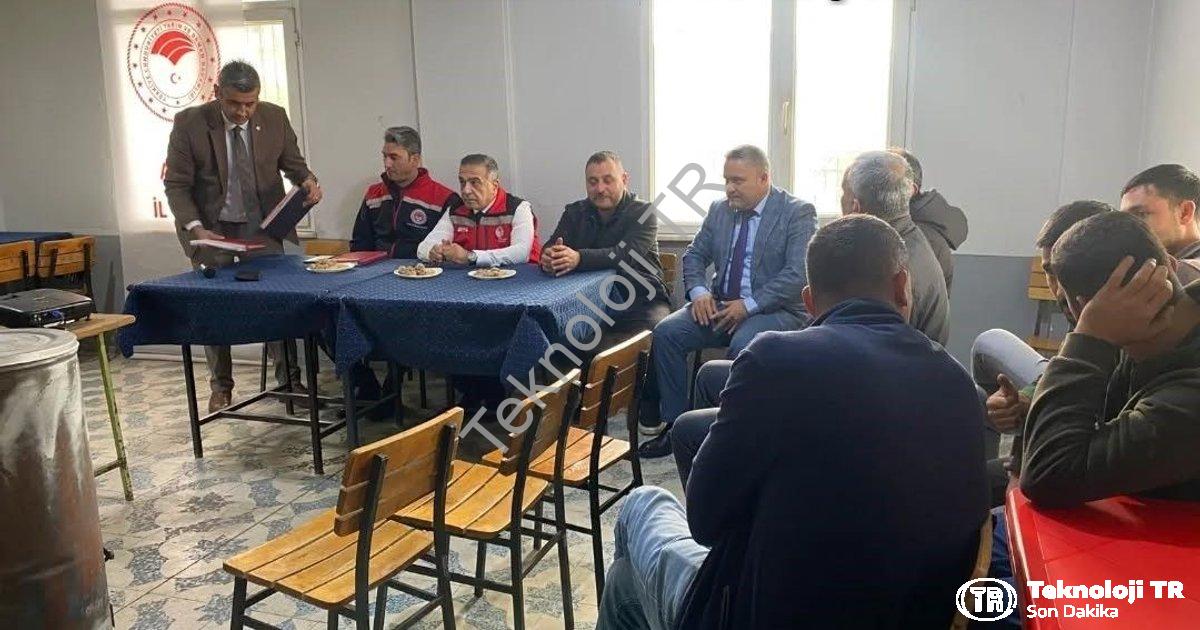 "Aydın'da Üreticilerle Büyük Buluşma: Tarımın Geleceği Konuşuldu" başlıklı haber için fotorealistik,